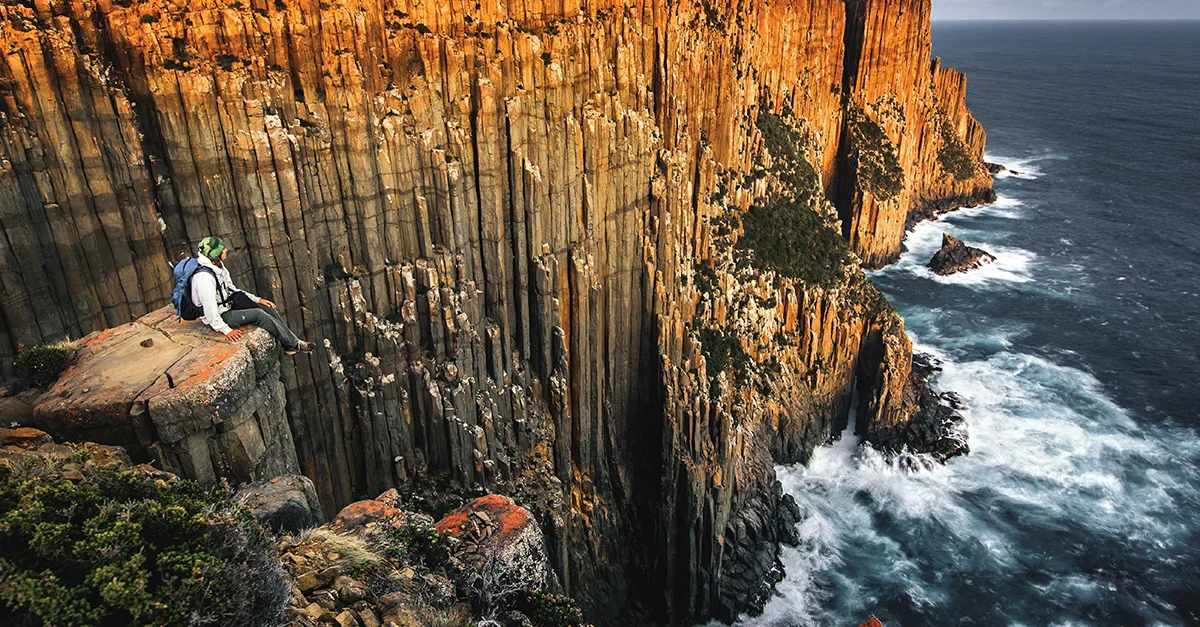Tasmania Cliffside